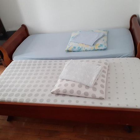 Appartement Petroff ปารีส ภายนอก รูปภาพ
