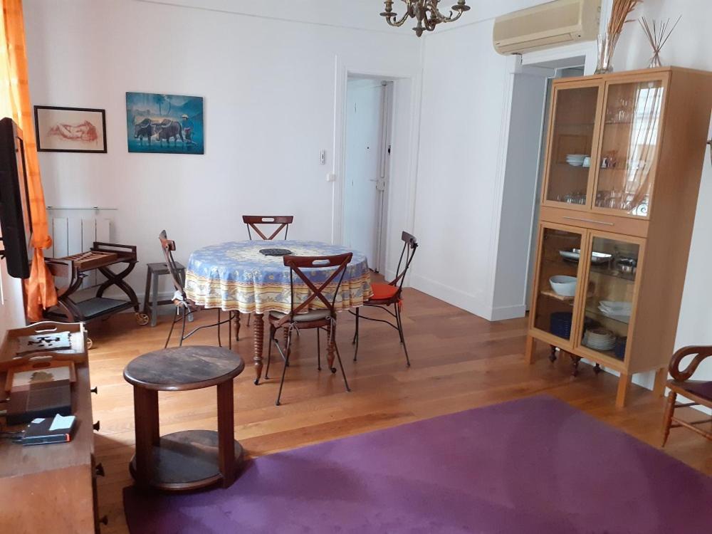 Appartement Petroff ปารีส ภายนอก รูปภาพ